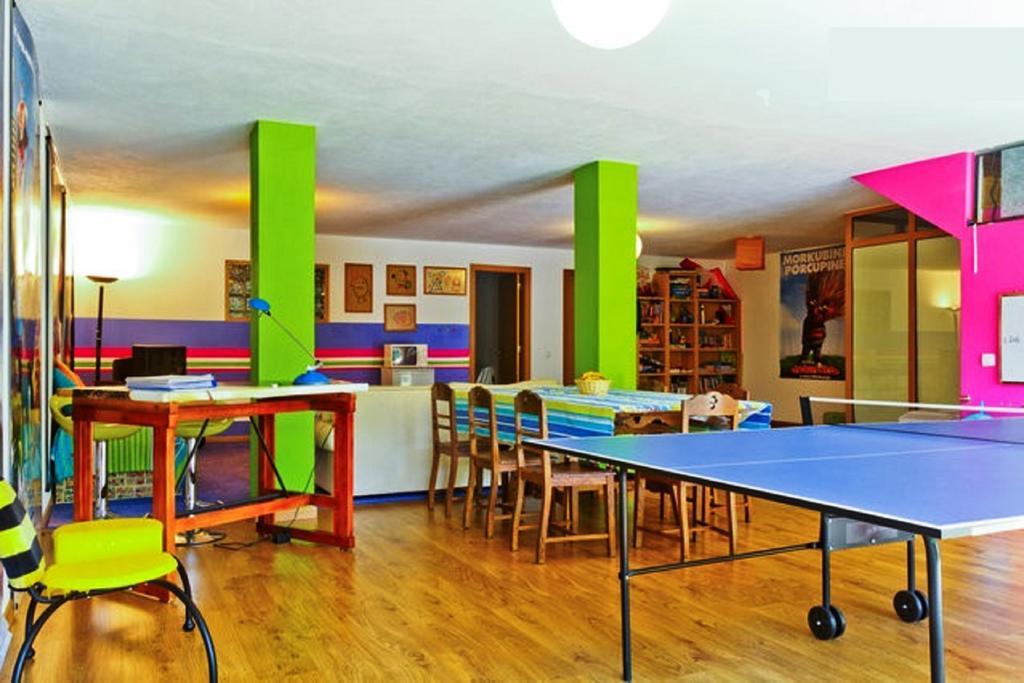 Coloured Studio Faro Phòng bức ảnh